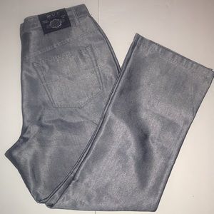 R.V.T. Women’s silver denim pants. Size 18